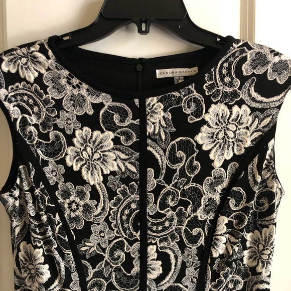 SANDRA DARREN FLORAL DRESS - Picture 8 of 9